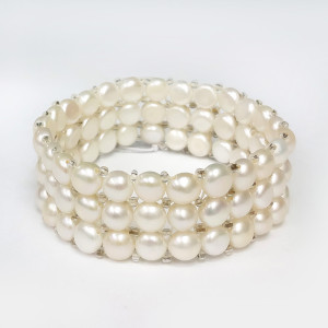 Браслет из искусственно выращенного жемчуга №09