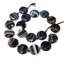 Бусины из агата