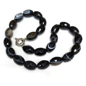 Бусы из агата черного №582