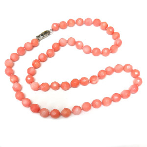 Бусы из коралла №176