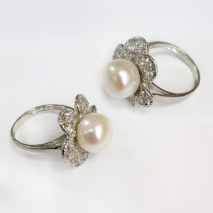 Кольцо с искусственно выращенным жемчугом №20