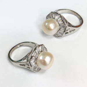 Кольцо с искусственно выращенным жемчугом №25