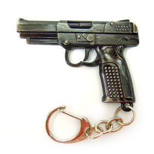 Брелок из металла Пистолет №2028-23