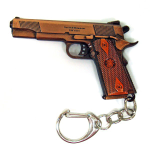Брелок из металла Пистолет №2028-32