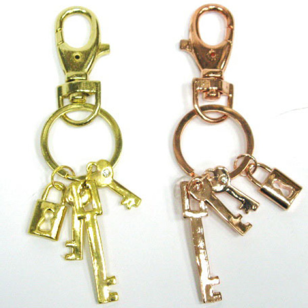 Брелок со стразами "Ключи" №431 Брелок со стразами "Ключи" №431