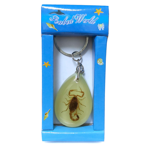 Брелок Скорпион в эпоксидной смоле №1