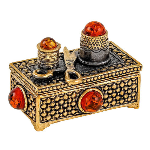 Фигурка из бронзы и янтаря "Сундук Швейный набор под иголки" №1875K