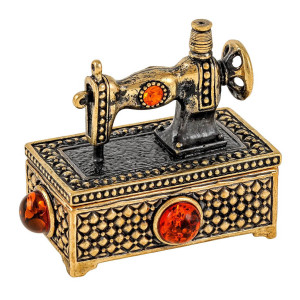 Фигурка из бронзы и янтаря "Сундук Швейная машина для иголок" №1879K