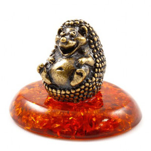 Фигурка из бронзы и янтаря "Ежик" №1086