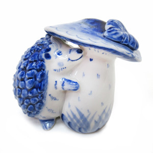 Фигурка Гжель "Ёжик с грибом" №CHS060