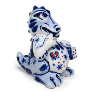 Фигурка Гжель "Дракон с подарком" цв. №27134