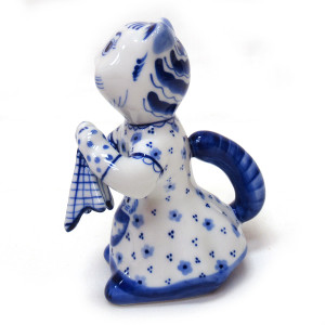 Фигурка Гжель "Кошка с платком" №T110