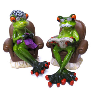 Комплект фигурок из полистоуна "Лягушки в креслах" №YX09006