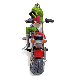 Фигурка из полистоуна "Лягушка селфи на мотоцикле" №YX89003
