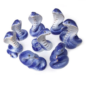 Комплект фигурок из фарфора "Змеи-Кобры" №2402E