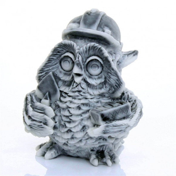 Фигурка из мраморной крошки "Филин строитель" №J347 Фигурка из мраморной крошки "Филин строитель" №J347