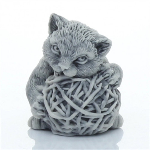 Фигурка из мраморной крошки "Котенок с клубком" №J406