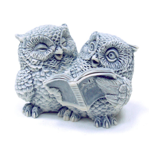 Фигурка из мраморной крошки "Два совенка с книгой" №J433