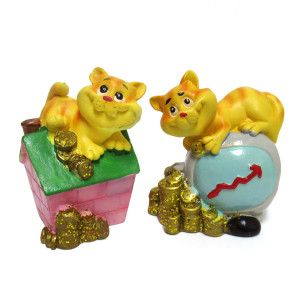 Фигурка из пластика "Денежная Кошка" №31909
