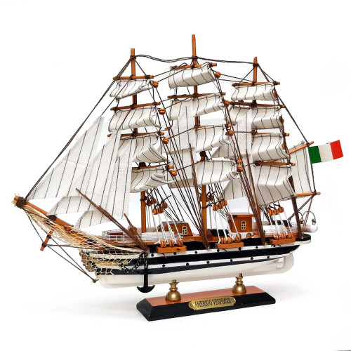 Корабль Americo Vespucci №8520-33