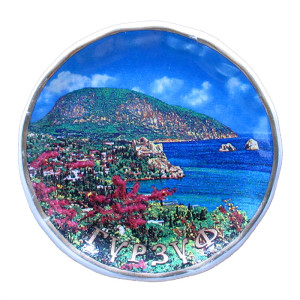 Магнит из фарфора "Гурзуф" №4