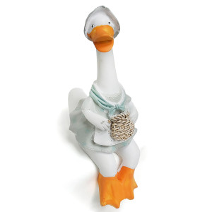 Фигурка из поликерамики "Гусыня сидит" №01036-8