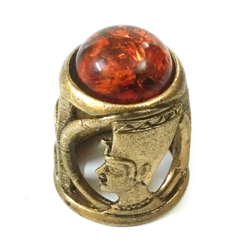 Наперсток из бронзы и янтаря "Фараон с кабошоном" №1555