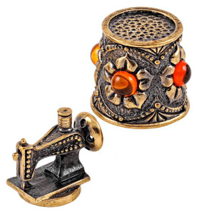 Наперсток из бронзы и янтаря "Ажурный с швейной машиной" №1904-1K