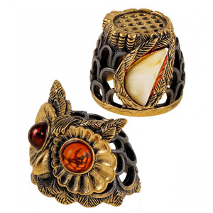 Наперсток из бронзы и янтаря "Совушка пушистик" №2275B