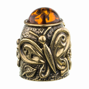 Наперсток из бронзы и янтаря "Бабочка и стрекоза с кабошоном" №711K
