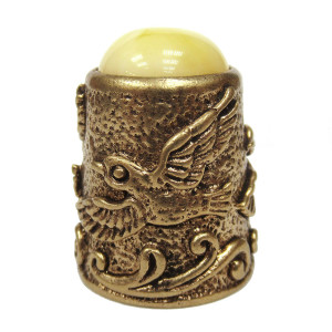 Наперсток из бронзы и янтаря "Птица с кабошоном" №JN37-1550B