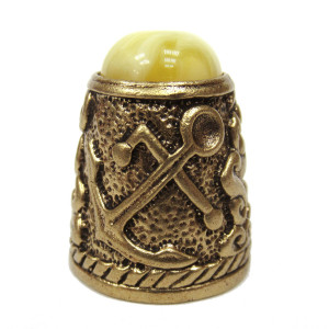 Наперсток из бронзы и янтаря "Парусник и Якорь с кабошоном" №JN36-1556B