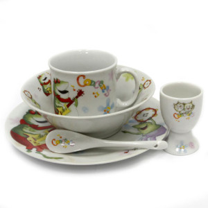 Набор детской посуды из фарфора "Лягушки" №02120