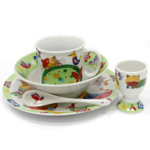 Набор детской посуды из фарфора "Коты" №09-034